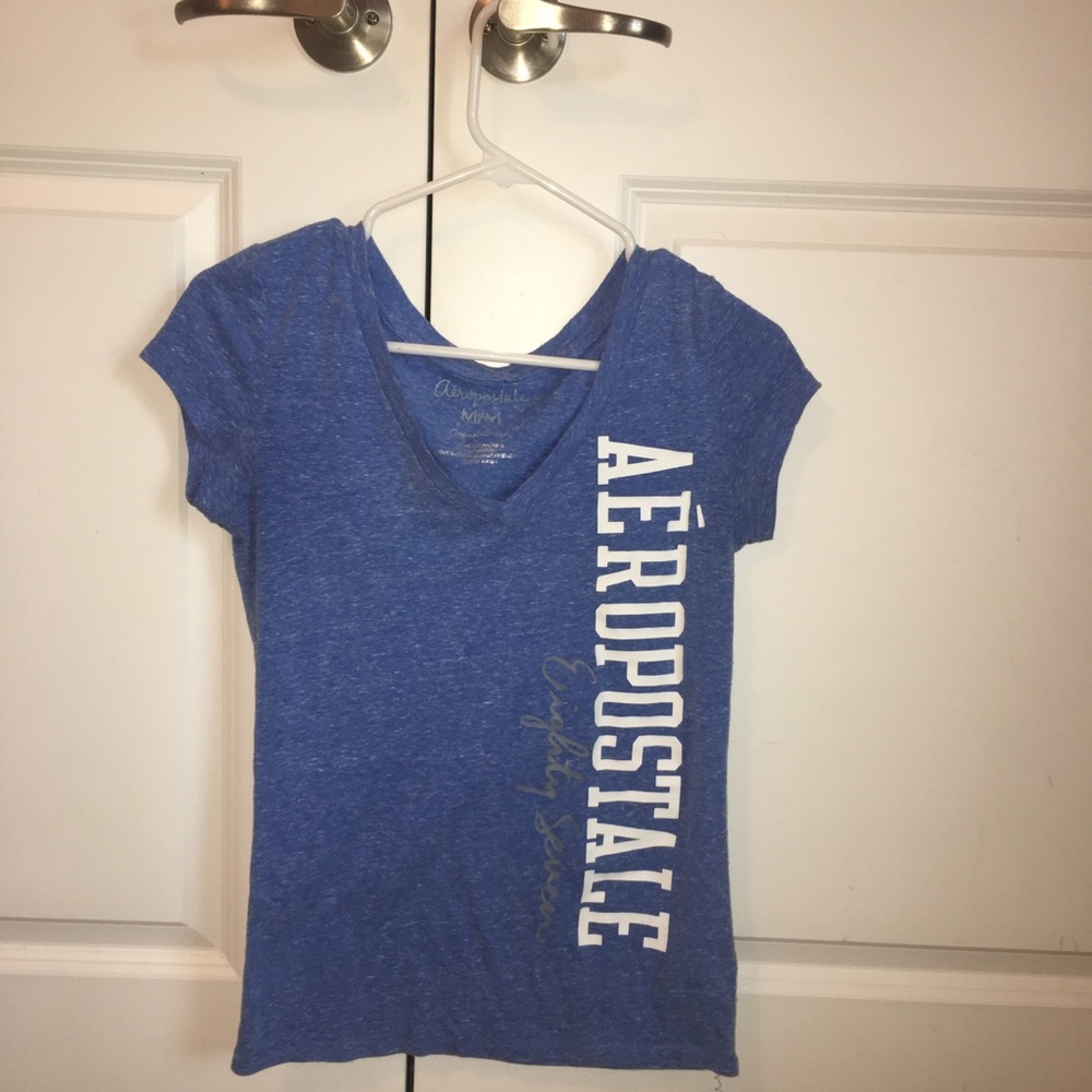 aeropostale v neck size M